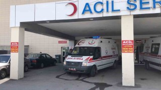 Niğdede 3. kattan düşen kadın ağır yaralandı