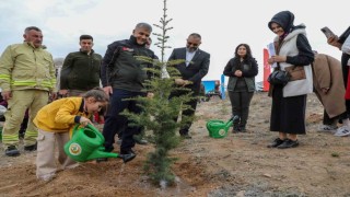 Niğdede bin fidan toprakla buluşturuldu