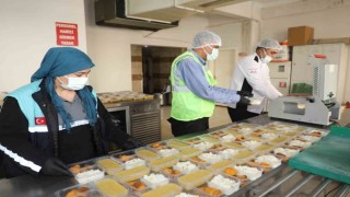 Nizip Belediyesinden Ramazan ayında gönüllere dokunan iyilik sofrası