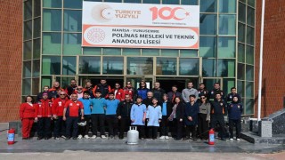 Öğrencilere deprem tahliye tatbikatı
