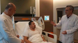 Öksürüğü için gitmişti, kalbinde tümör olduğu ortaya çıktı: Kırgız hastanın nadir hastalığına Türkiyede başarılı operasyon