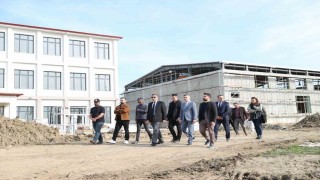 Okul inşaatları hızla devam ediyor