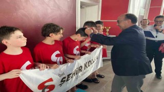 Okul Sporları Yüzme Küçükler İl Birinciliği müsabakaları sona erdi