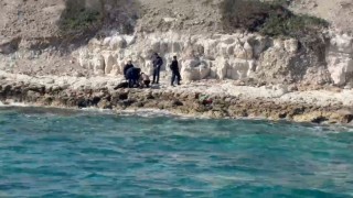 Oltasını kurtarmak için denize giren adam boğularak hayatını kaybetti