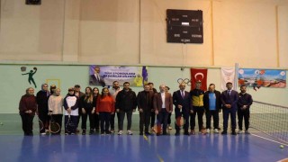 Oltuda tenis turnuvası
