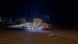 Ölü bulunan öğretmenin cenazesi Adli Tıp Kurumuna kaldırıldı