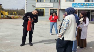 Önce minikler, sonra büyükler itfaiyeci oldu