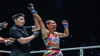 One Championship ringlerinde galibiyet kazanan ilk Türk kadını oldu