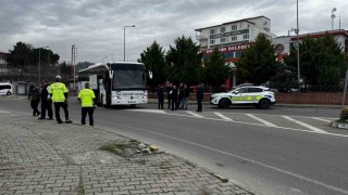 Orduda arızalanan otobüs yol ortasında kaldı, yolcular başka bir otobüse taşındı
