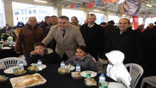 Orhaneli iftar sofrasında bir araya geldi