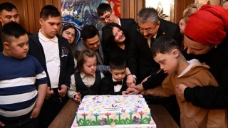 Osmaniye Valisi Yılmaz, Down Sendromlu Çocuklarla İftarda Buluştu