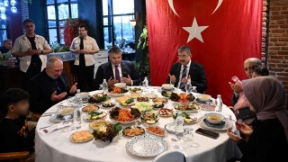 Osmaniye Valisi Yılmaz, Koruyucu Aileler ve Çocuklarla İftarda Buluştu