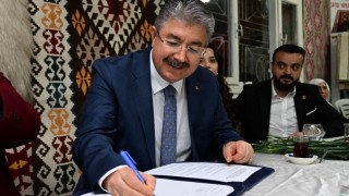Osmaniye'de "Anadolu Mirası Karatepe Kilimi" Projesi İçin İmzalar Atıldı