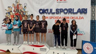 Osmaniyeli Kız Masa Tenisi Takımı Büyük Başarıya İmza Attı