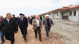 Ozan Köyü deprem evleri incelendi