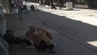 Para isteyen dilenci umduğunu bulamayınca beddua etti