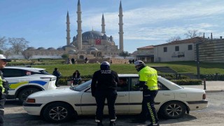 Polis ekiplerinden bayram denetimi