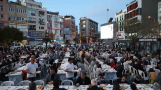 Ramazanın bereketi Burhaniyede paylaşılıyor