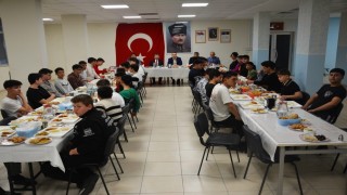 Ramazanın bereketi öğrencilere paylaşıldı
