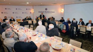 Rektör Hacımüftüoğlu, öğrenci odaklı çalışmalar yürüten STK temsilcileriyle iftarda buluştu
