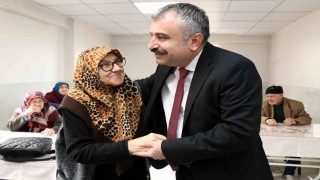 Safiye Gönül Bayar Huzurevindeki buluşmada nesiller bir araya geldi