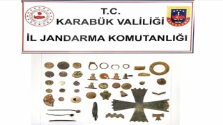 Safranboluda araçta 43 parça tarihi eser ele geçirildi