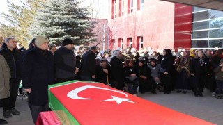 Sağlık personelinin ani ölümü ilçeyi yasa boğdu