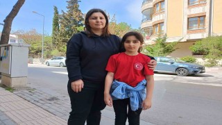 Sahipsiz köpeklerin saldırdığı depremzede kız çocuğu yaşadığı korku dolu anları anlattı