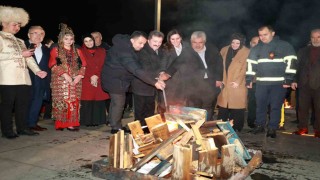 Samsun protokolü Nevruz ateşi yaktı