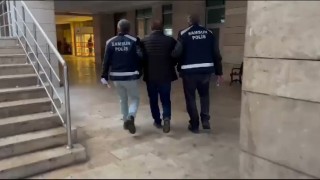Samsunda dolandırıcılık suçundan 15 yıl 7 ay hapis cezasına bulunan 2 kişi yakalandı