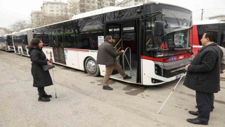 Samsunda otobüslere engelliler için ‘ses ve görüntülü bilgilendirme sistemi