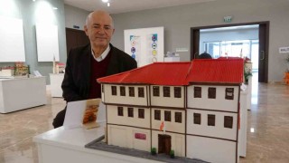 Sanatçı İbrahim Güneşten Kütahyanın tarihi mekanlarını tanıtan maket sergisi