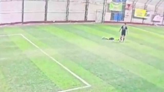 Sancaktepede halı sahada fenalaşan 17 yaşındaki genç hayatını kaybetti