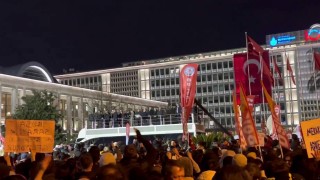 Saraçhanede protestoculardan Özgür Özele tepki