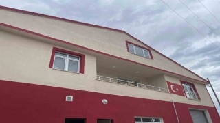 Şehit Yasin Karacanın yenilenen babaevi dualarla ailesine teslim edildi