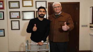 Silahla vurulup felç kalan Veysel, yeniden yürümeye başladı