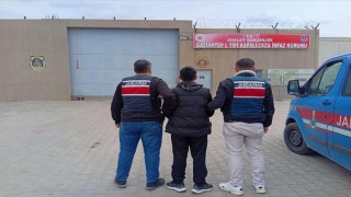 Silahlı yağma suçundan kesinleşmiş cezası bulunan firari yakalandı