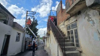 Silvanda 40 aydır karanlıkta olan ev ışık gördü