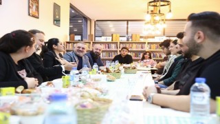 Sincan Belediye Başkanı Ercan gençlerle sahur yaptı