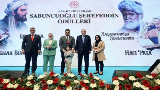 Şırnakta görevli doktora Cumhurbaşkanı Erdoğandan ödül