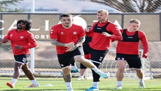 Sivassporda Manaj ile Simic takımla çalışmalara başladı