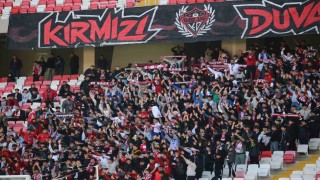 Sivassporlu taraftarlar, Göztepe maçına yoğun ilgi gösterdi