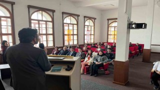 Sivasta Dil, Yazı ve İmla konulu söyleşi gerçekleştirildi