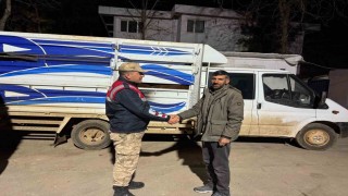 Siverekte çalınan 51 küçükbaş hayvan bulunarak sahiplerine teslim etti