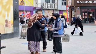 Sokakta duygu sömüren dilencilere Zabıta engeli