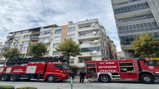 Sökede çatı yangını korkuttu