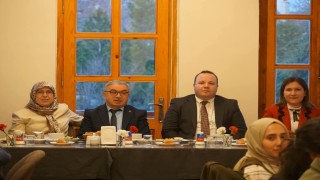 Şuhutta sağlık çalışanlarına iftar verildi