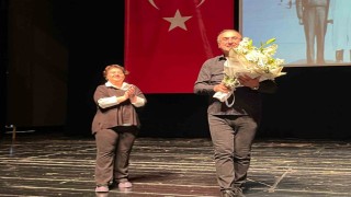 Sunay Akın ile ‘Mahya Işıkları