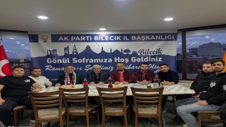 Taraftar guruplarıyla bir araya geldi