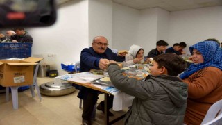 Taşköprü Belediye Başkanı Arslan, ilk orucunu vatandaşlarla açtı